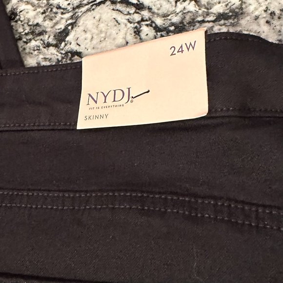 NYDJ Black Skinny Ankle Jeans - 24W - NWT - Picture 5 of 5